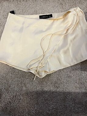 Lioness Pale Cream Satin Tie-Front Sleep Shorts